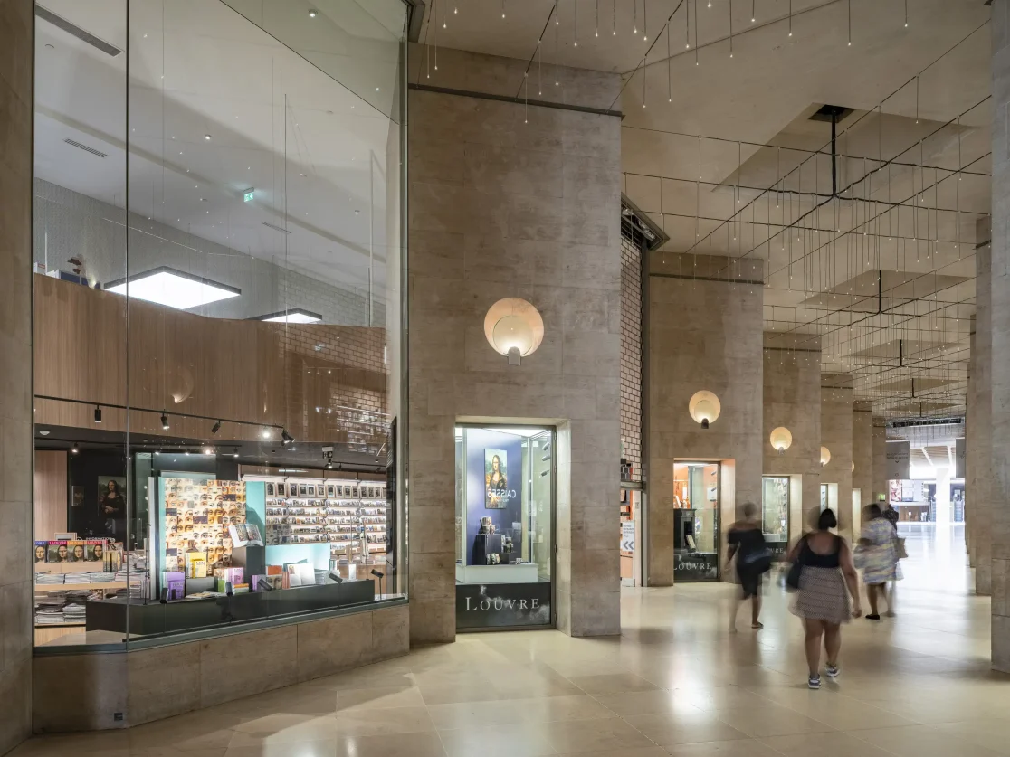CONCEPTO Paris Louvre Boutique perspective galerie vitrine